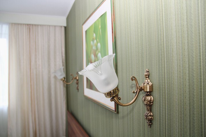 Room 9 of 66