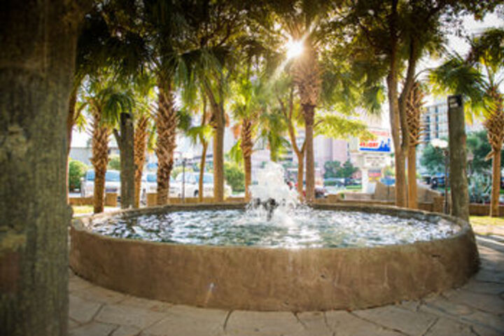 Hotel Exterior 13 of 63