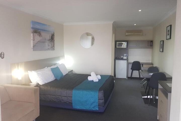 Room 15 of 35