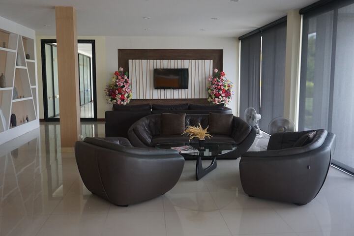 Hotel Interior 4 of 44