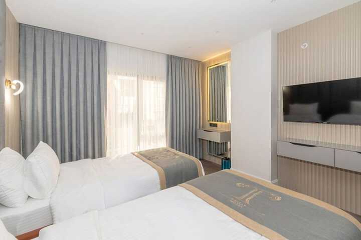 Room 45 of 74