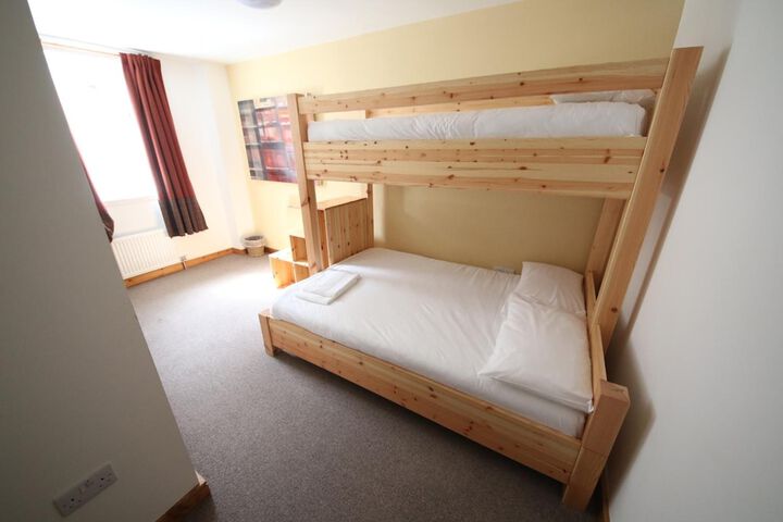 Room 17 of 45
