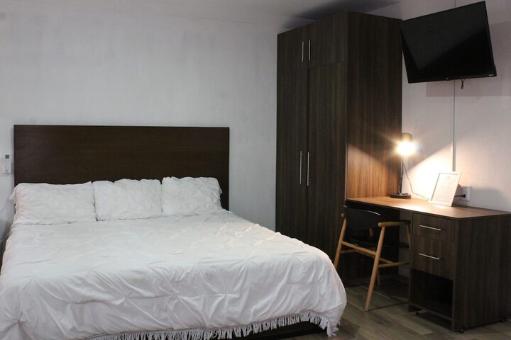 Room 65 of 146