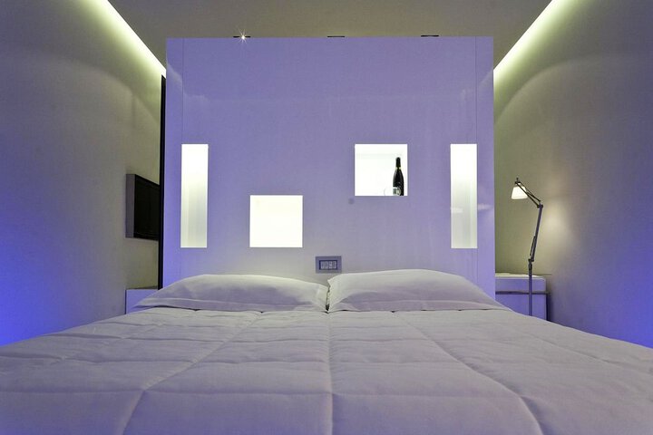 Room 7 of 44