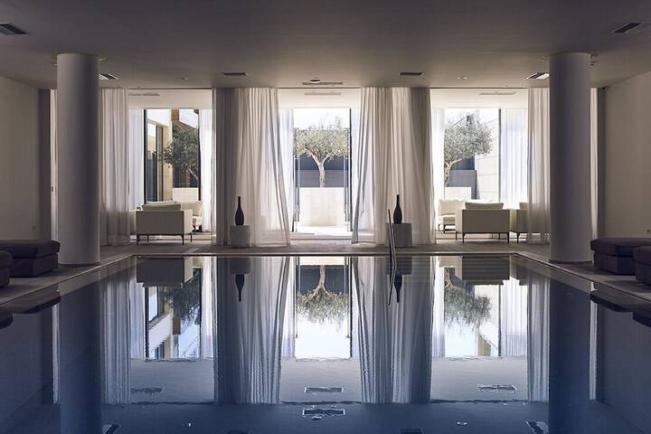 Pool 103 of 185