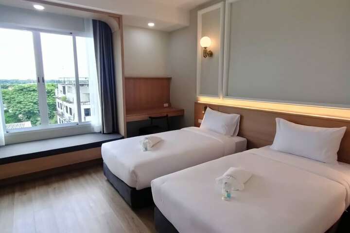 Room 4 of 29