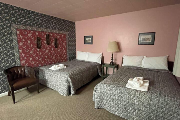 Room 30 of 59