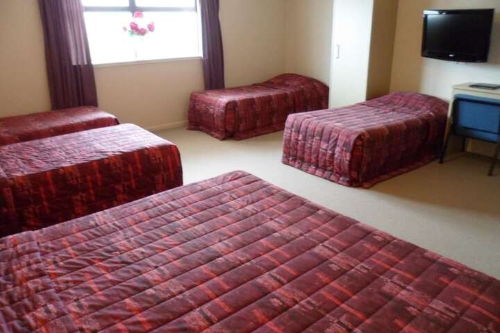 Room 10 of 47