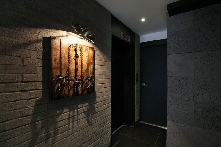 Hotel Interior 7 of 32