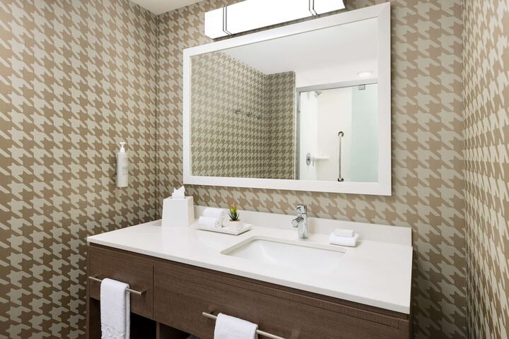 Bathroom shower