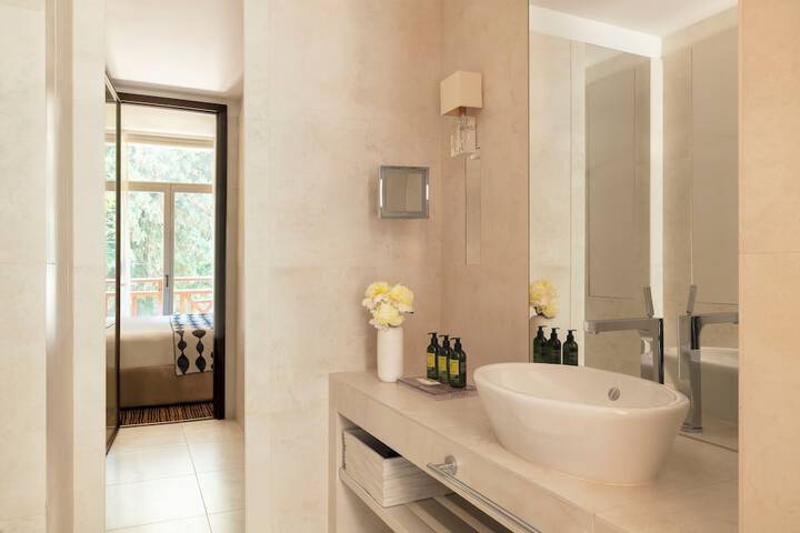 Bathroom Interior Photo