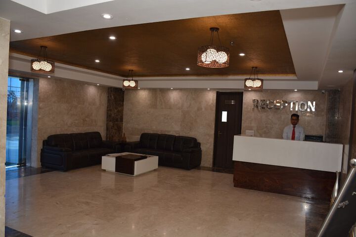 Hotel Interior 3 of 32