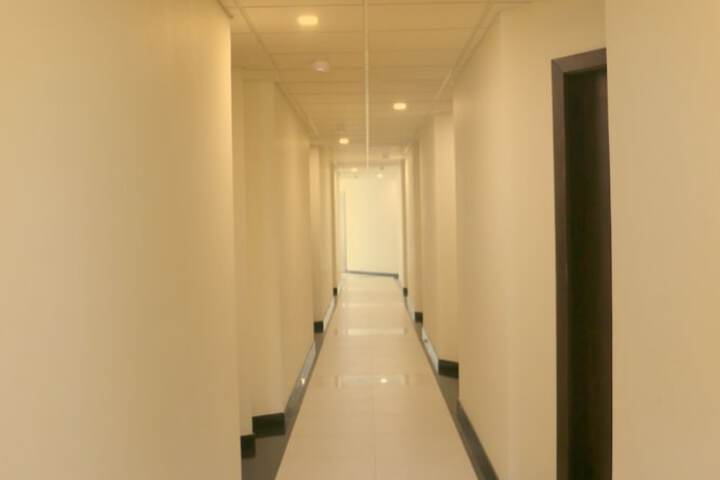 Room 23 of 86
