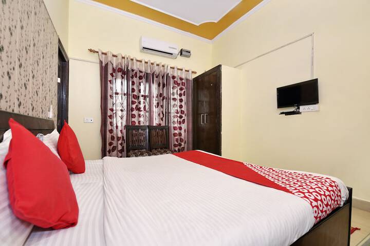 Room 13 of 23