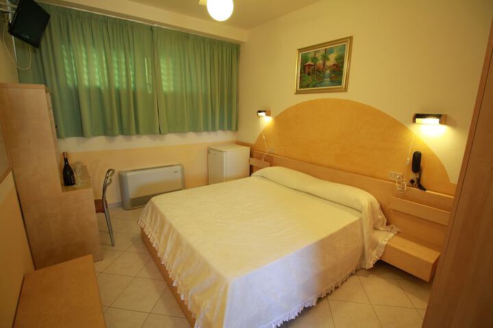 Room 12 of 45