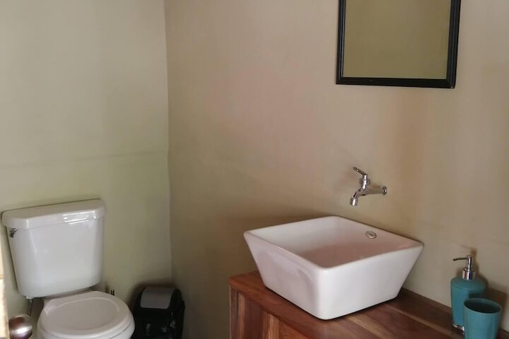 Room 21 of 37