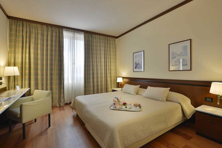 Room 21 of 62