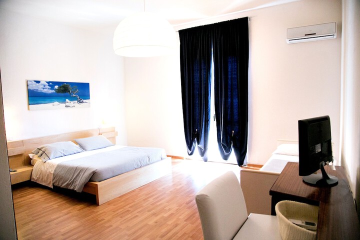 Room 17 of 63