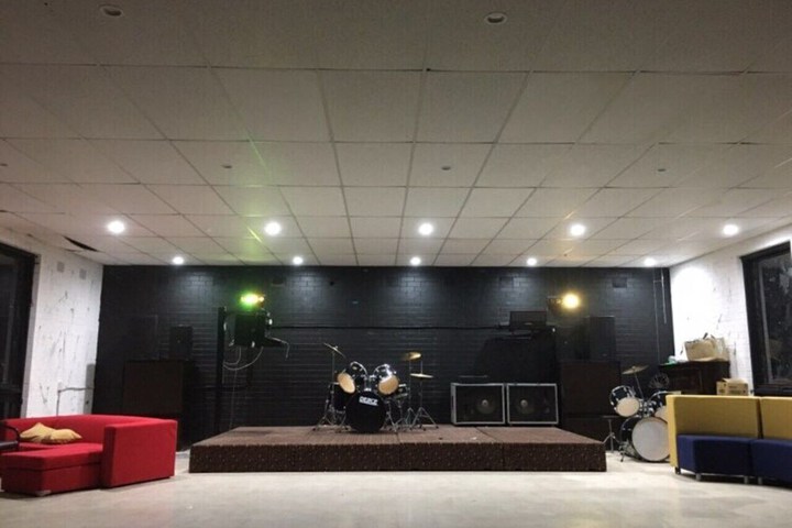 Business Center 53 of 53