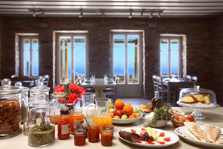 Breakfast/Coffee Service 105 of 121