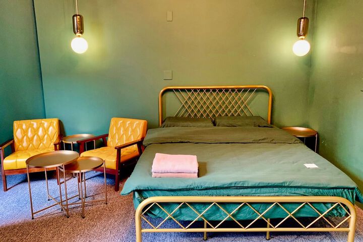 Room 43 of 95
