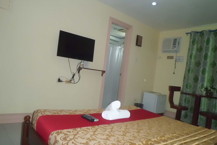 Room 21 of 57