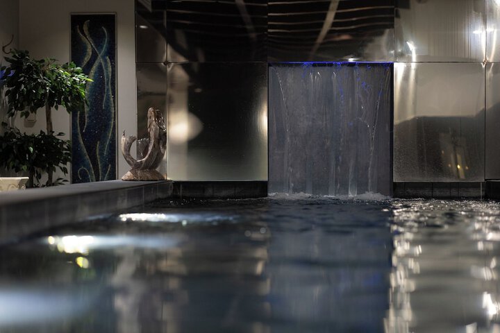 Pool 21 of 39