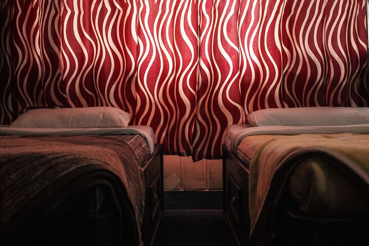 Room 12 of 28