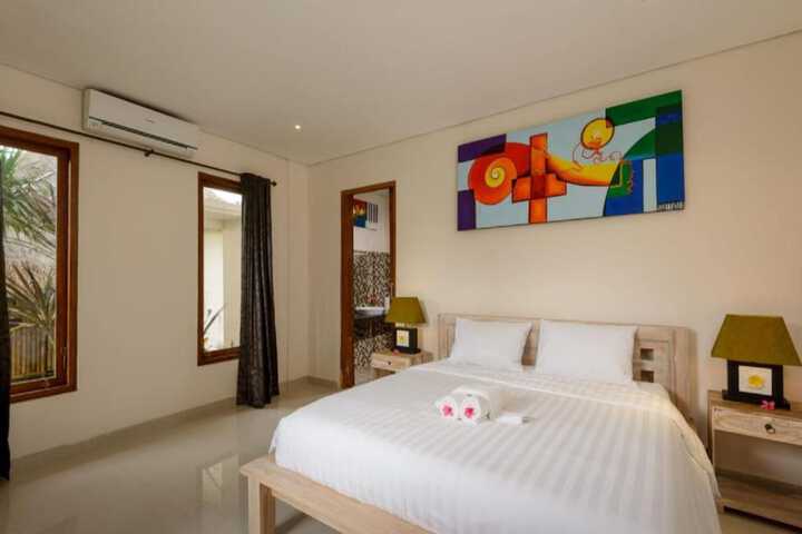 Room 2 of 27