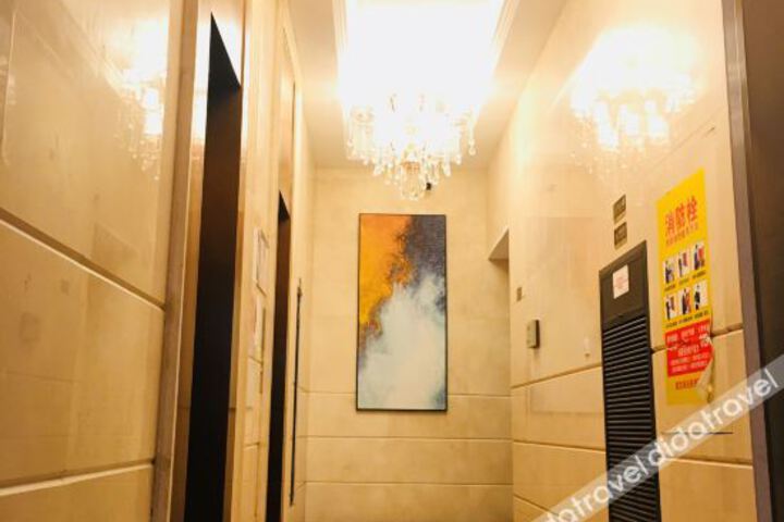 Hotel Interior 5 of 22