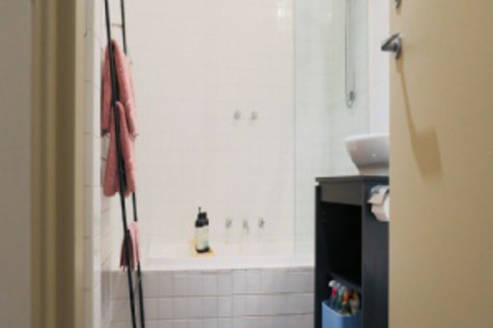 Room 345 of 372
