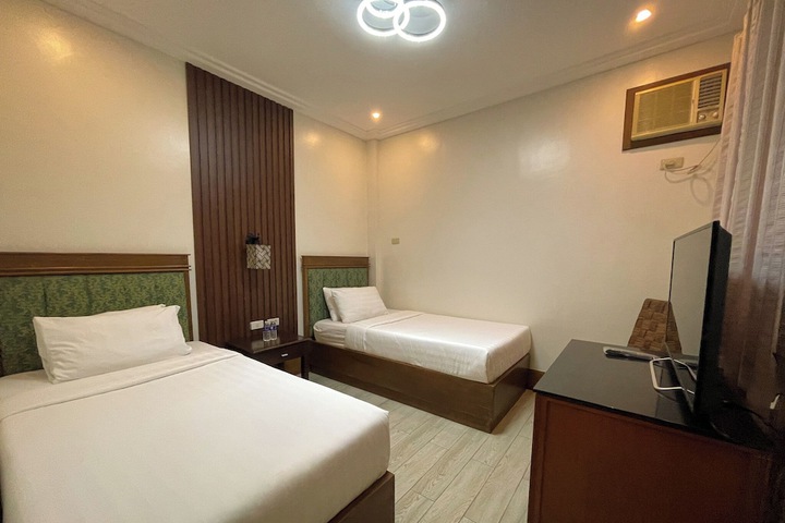 Room 30 of 70