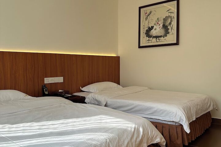 Room 19 of 33