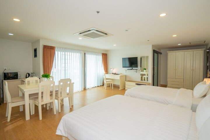 Room 7 of 22
