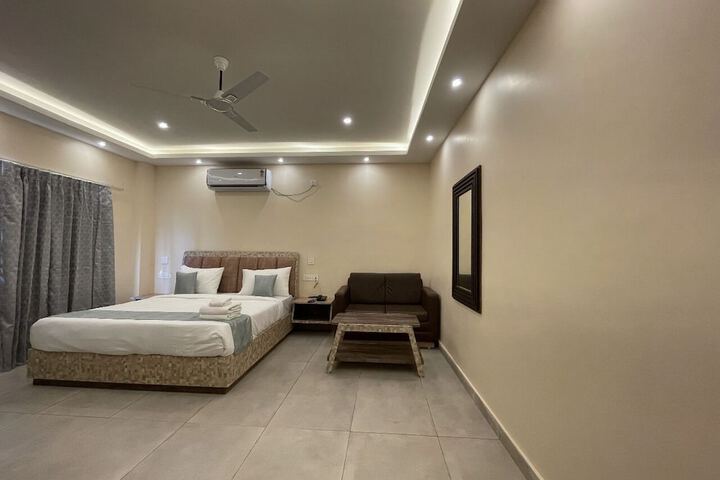 Room 14 of 44