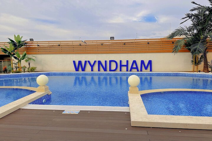Pool 53 of 63
