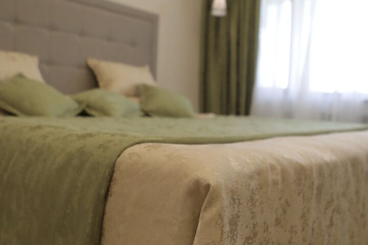 Room 25 of 59