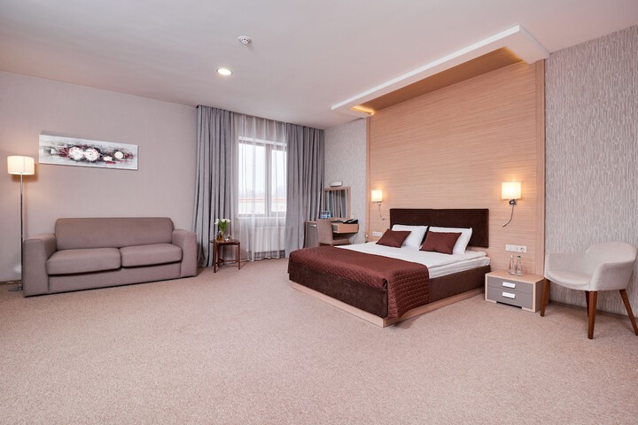 Room 14 of 74