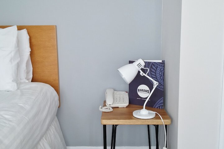 Room 3 of 80