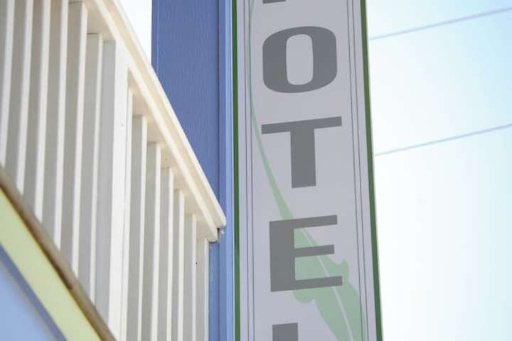 Hotel 271 of 286