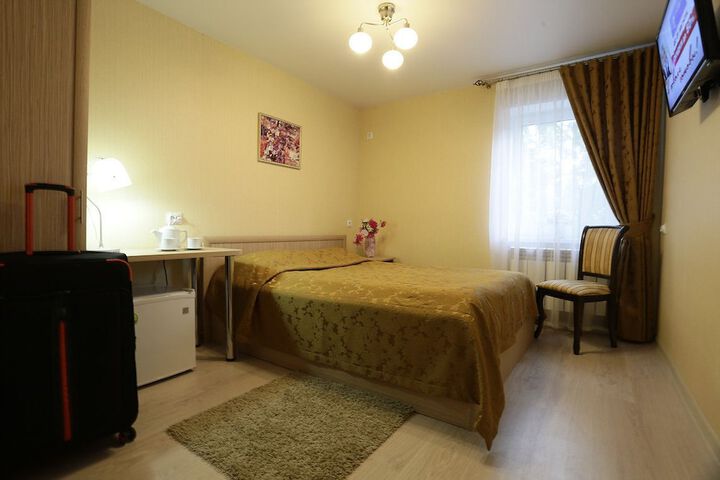 Room 12 of 48