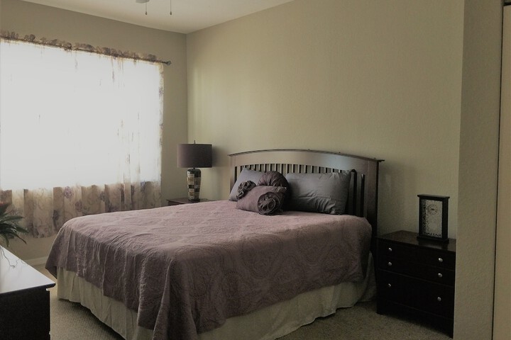 Room 3 of 10