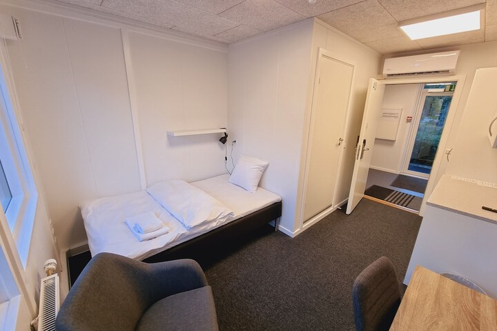 Room 7 of 36