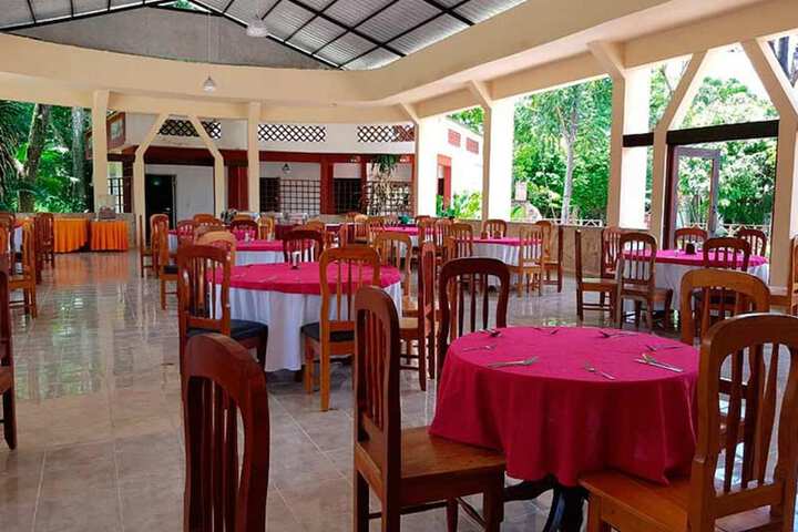 Dining Photos