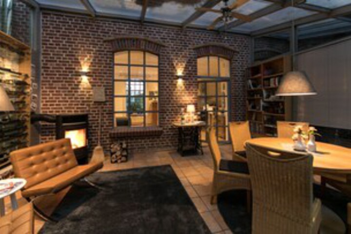 Hotel Interior 11 of 27