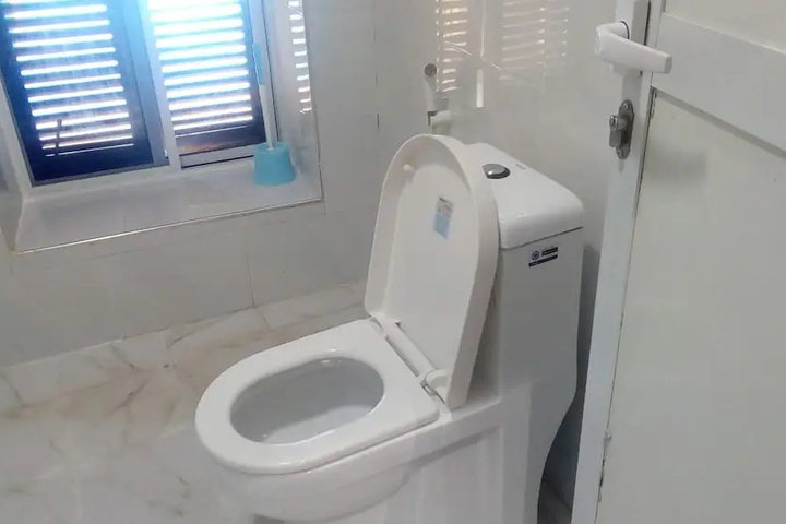 Room 7 of 15