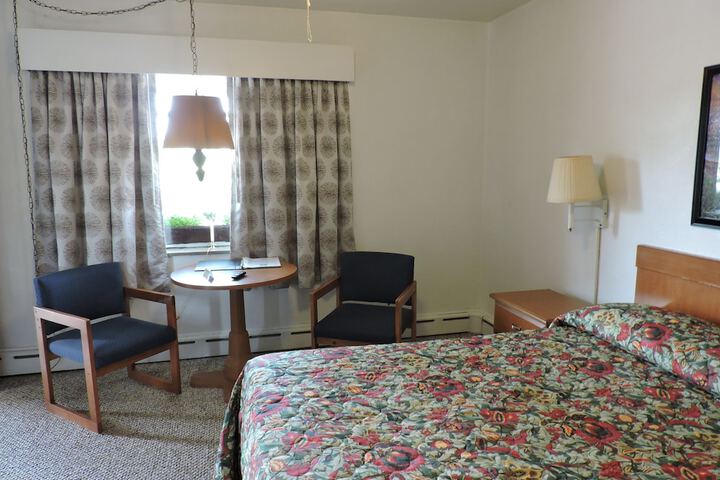 Room 6 of 31