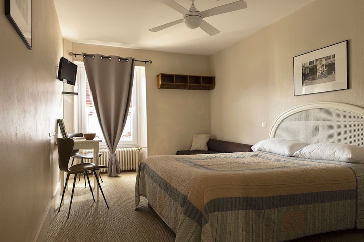Room 16 of 44