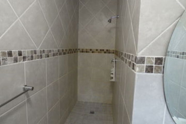 Room 3 of 16