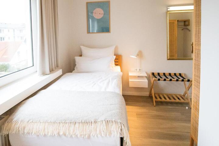 General 43 of 96